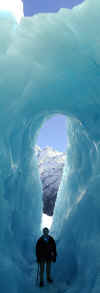 nz-fra-franz-josef-glacier-hike-kristen-02-ice-hole-pano-1200.jpg (67388 bytes)